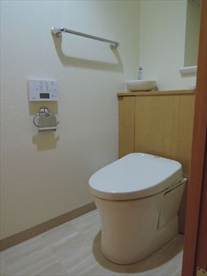 TOTO　レストパルでスッキリトイレ